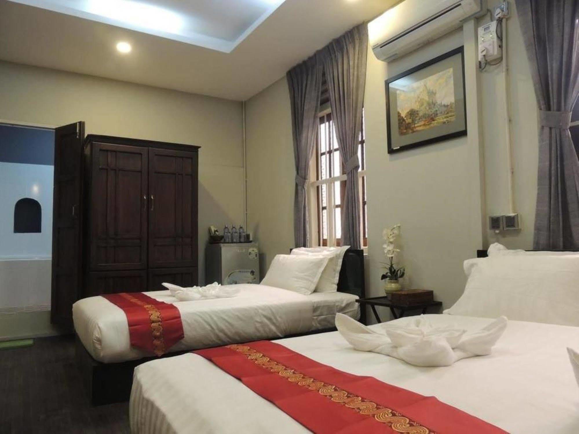 Hotel @ Yangon Heritage Экстерьер фото