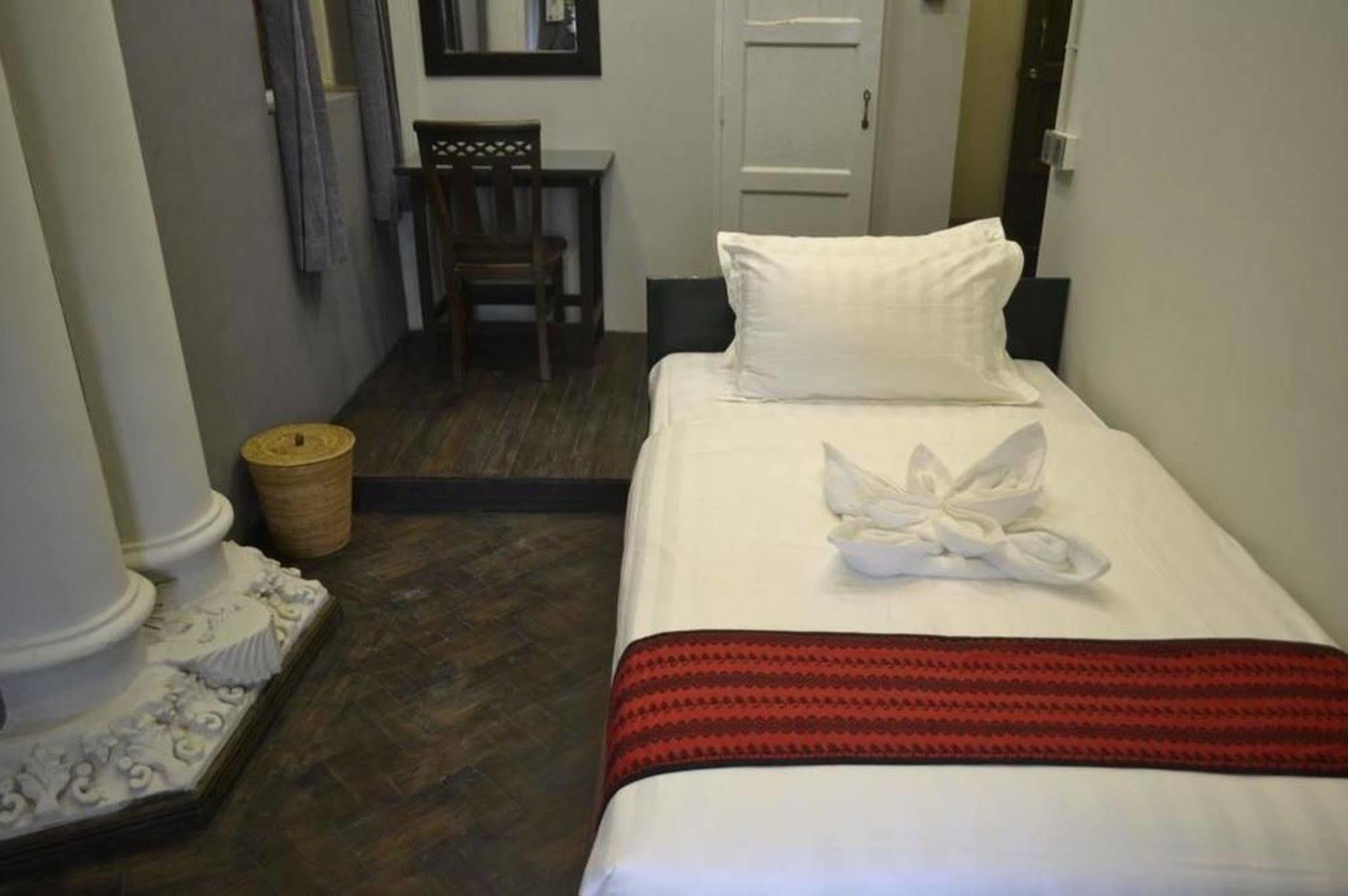 Hotel @ Yangon Heritage Экстерьер фото