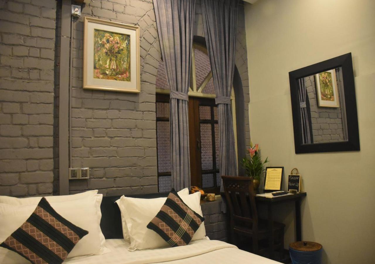 Hotel @ Yangon Heritage Экстерьер фото